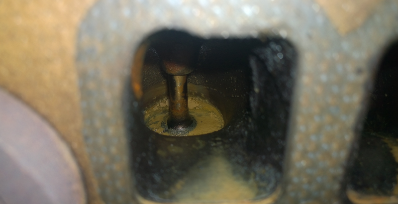 Illustration for article titled Here's What The Inside Of A Blown-Up Jeep Engine Looks Like